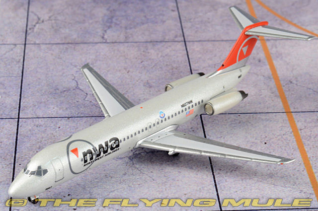 DC-9-30 1:400 Diecast Model - AeroClassics AL-AC19074 - $36.95