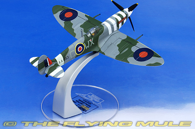 Corgi AA31911 - Spitfire Diecast Model, RAF No.302 (Polish) Sqn