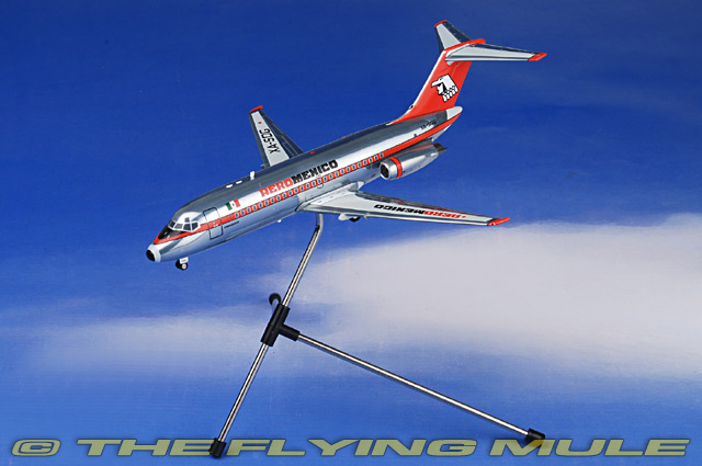 GeminiJets G2AMX303 - DC-9 Diecast Model, Aeromexico, XA-SOG