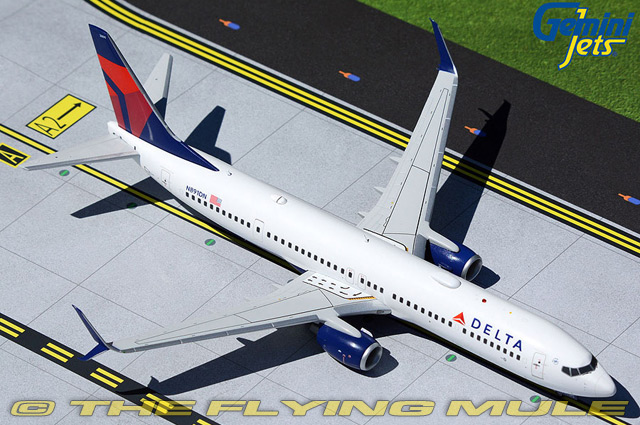 737-900ER 1:200 Diecast Model - GeminiJets GJ-G2DAL923 - $83.95