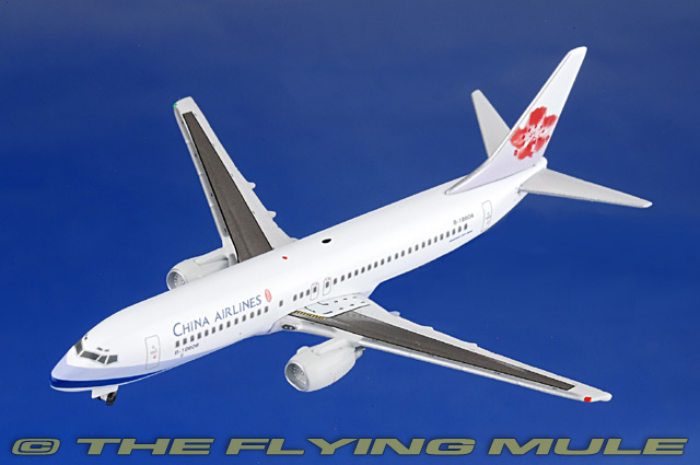737-800 1:400 Diecast Model - GeminiJets GJ-GJCAL124 - $34.95