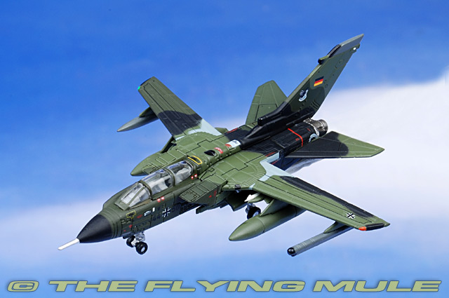 Herpa 552370 - Tornado Diecast Model, Luftwaffe JBG 32 Tigers