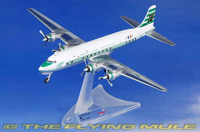 Herpa DC-6 DC-6B 1⁄200 ダグラス 1:200 Wings ヘルパ Diecast タイ