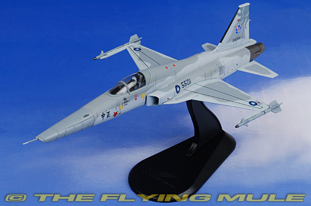 【未使用品】HOBBYMASTER F-5F(MIG-28UB) HA3339 F-5F,Aggressor Special,1980s (pseudo scheme)