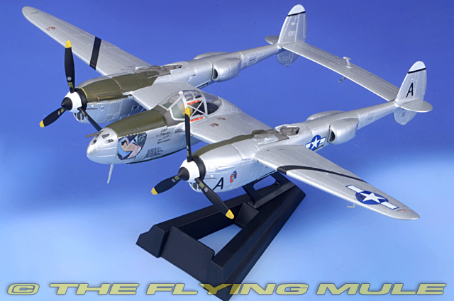 Motor City Classics Modello Diecast Lockheed P-38 Lightning Scala 1:72 - Regalo Militare