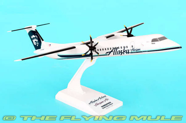 Q400 1:100 Display Model - Skymarks SK-SKR604 - $40.95