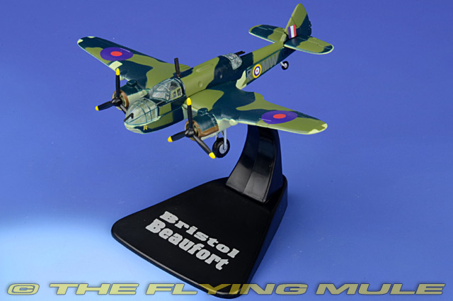 WWII Bristol Beaufort MKIV bomber aircraft 1/144 plane diecast model 