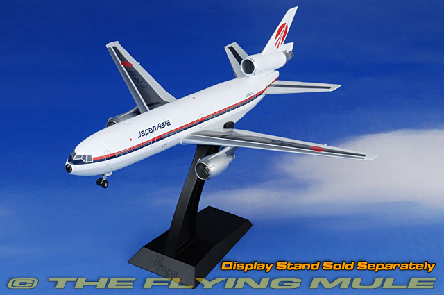 DC-10-40 1:200 Diecast Model - Aviation 200 AV-BBOXJAA03