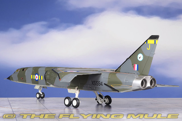 Corgi 1:72 TSR.2 RAF No.40 Sqn XS954 