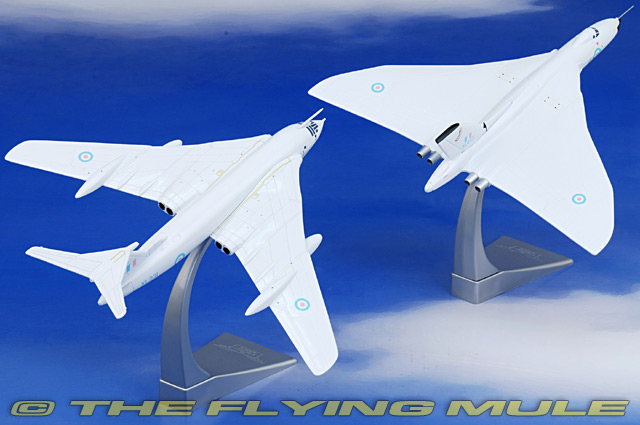 Diecast clearance vulcan bomber