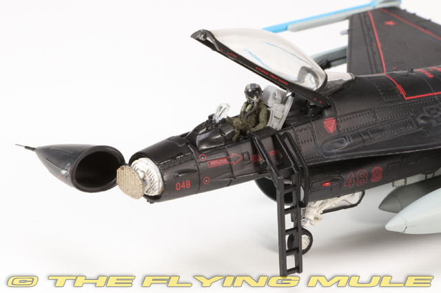 Calibre Wings 1:72 F-16C Fighting Falcon USAF 57th ATG, 64th AGRS