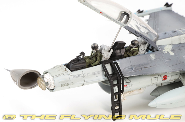 Calibre Wings 1:72 F-16D Fighting Falcon RSAF 425th FS #96-5035 | eBay