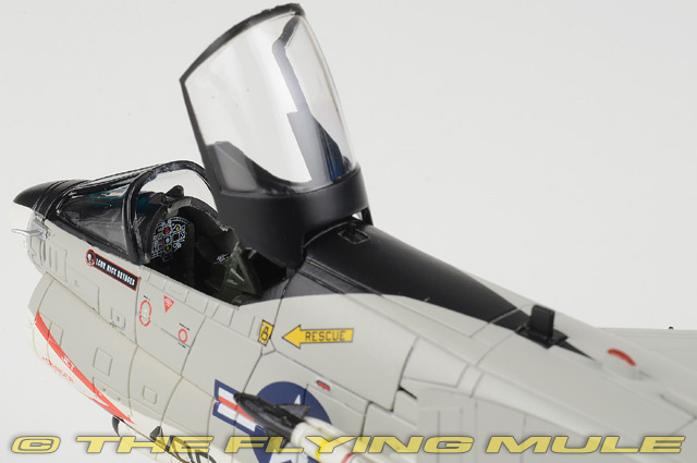 Century Wings 1:72 A-7E Corsair II USN VA-12 Flying Ubangis AG406