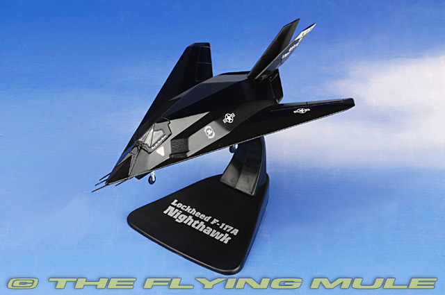 Lookheed F-117A Nighthawk 1/144 