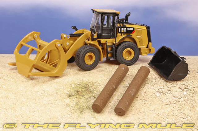 Diecast Masters 1:64 950M Wheel Loader w/Log Fork and Logs