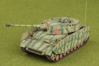 Sd.Kfz.161 Panzer IV H Display Model, German Army 3.PzDiv, Ukraine, 1943, w/Schurzen - JUN PRE-ORDER