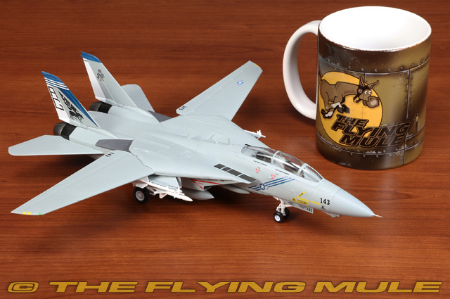 Easy Model 1:72 F-14B Tomcat USN VF-143 Pukin Dogs AG143 | eBay