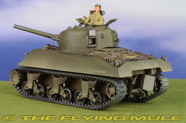 その他 FORCES OF VALOR U.S. M4A3 Sherman Tank FORCES OF VALOR 1/16 USA M4A3 SHERMAN D-DAY SERIES METAL DIECAST