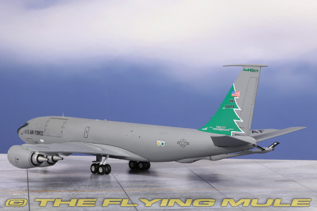 GeminiJets 1:200 KC-135R Stratotanker USAF 101st ARW ME ANG #58