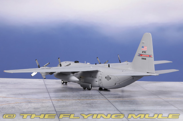 GeminiJets 1:200 C-130H Hercules USAF 910th AW #89-9106 | eBay