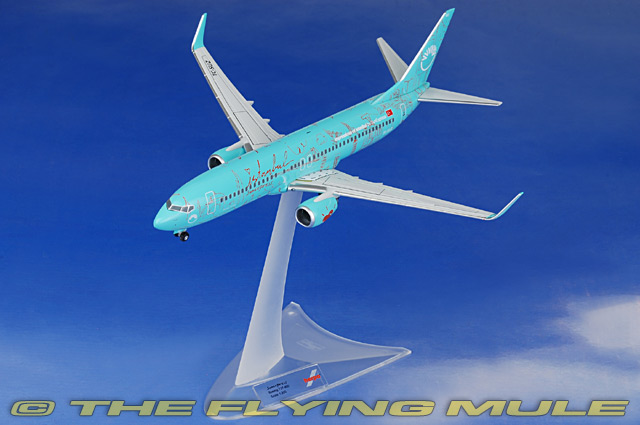 Herpa Wings 560221 Hapag-Lloyd Boeing 737-800 1/400 Scale Diecast Model 