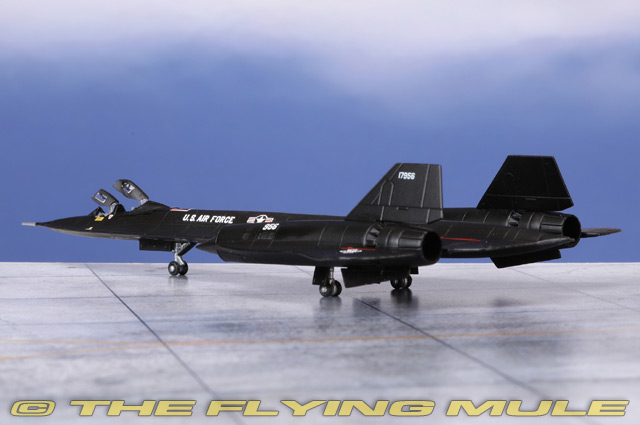 Herpa 1:200 SR-71B Blackbird USAF 9th SRW Gumby | eBay