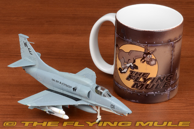 Hobby Master 1:72 A-4M Skyhawk USMC VMA-214 Black Sheep WE01 | eBay