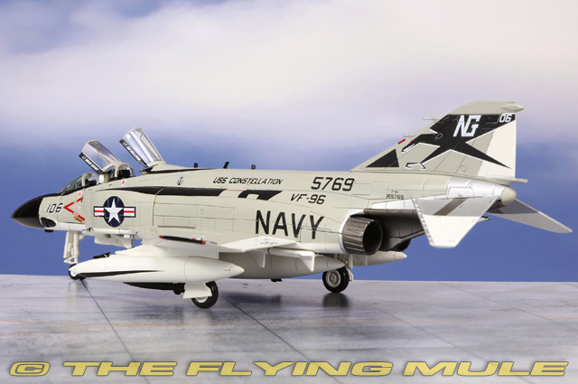 ホビーマスター　HA19071 1/72 F-4JファントムⅡ VF-96 ホビーマスター 1/72 F-4J ファントム2 アメリカ海軍 ブルー