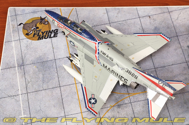 Hobby Master 1:72 F-4J Phantom II USMC VMFA-115 Able Eagles VE000