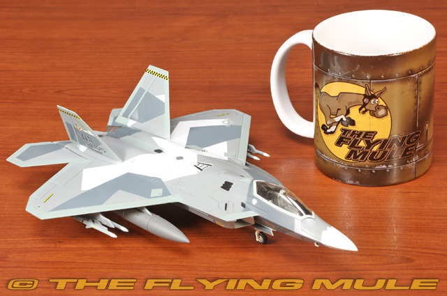 Hobby Master 1:72 F-22A Raptor USAF 57th WG, 64th AGRS Red 09 Hobby Master 1:72 F-22A Raptor USAF 57th WG, 64th AGRS Red 09