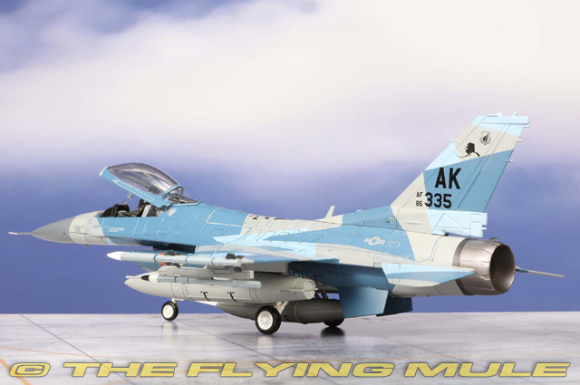 Hobby Master 1:72 F-16C Fighting Falcon USAF 354th WG, 18th AGRS