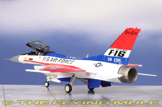 Hobby Master 1:72 F-16CM Fighting Falcon USAF Viper Demo Team #91