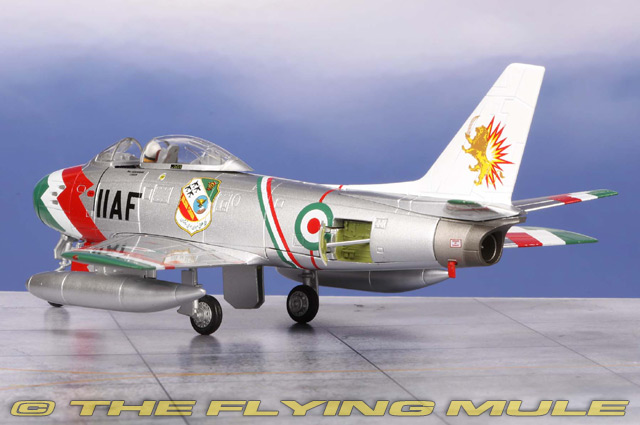 Hobby Master 1:72 F-86F Sabre IIAF Golden Crown Nader Jahanbani | eBay