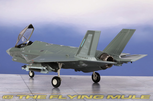 Hobby Master 1:72 F-35A Lightning II USAF 187th FW, 100th FS AL