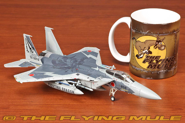 Hobby Master 1:72 F-15J Eagle JASDF 303rd Hikotai Fighting Dragons