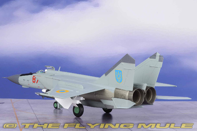 Hobby Master 1:72 MiG-25PDS Foxbat-E Ukrainian Air Force 933rd FAR