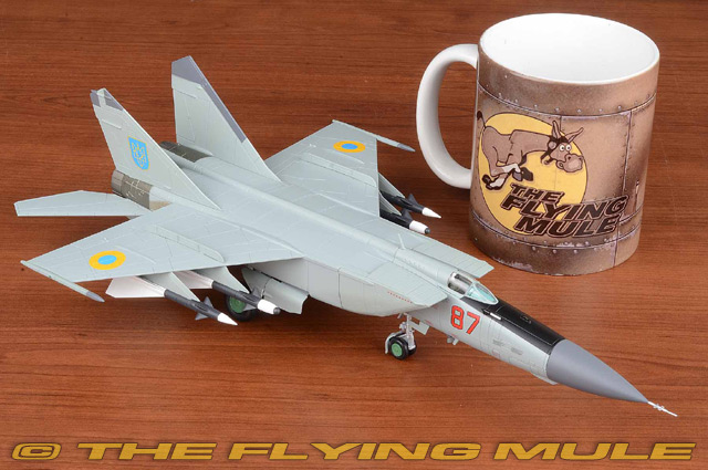 Hobby Master 1:72 MiG-25PDS Foxbat-E Ukrainian Air Force 933rd FAR