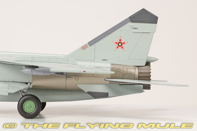 Hobby Master 1:72 MiG-25RBT Foxbat-B Bulgarian Air Force Red 754