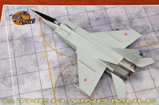 Hobby Master 1:72 MiG-25RBT Foxbat-B Bulgarian Air Force Red 754