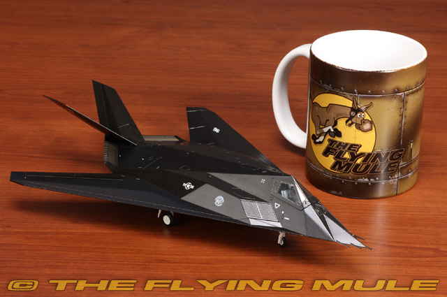 Hobby Master 1:72 F-117A Nighthawk USAF Dark Knights #88-0841 | eBay
