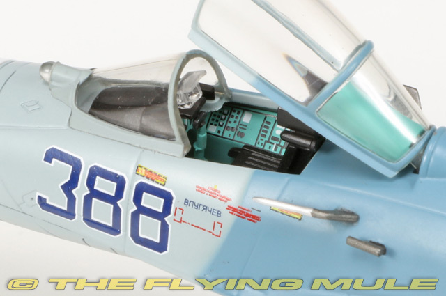 Hobby Master 1:72 Su-27 Flanker-B Soviet Air Force Blue 388 w