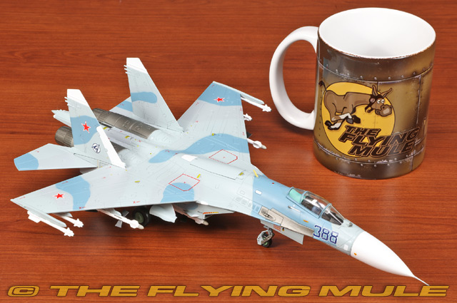 Hobby Master 1:72 Su-27 Flanker-B Soviet Air Force Blue 388 w