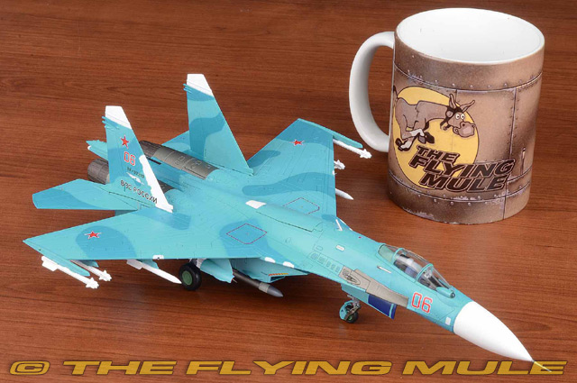 SU-27 FLANKER B Rouge 14 Russe Air Force 1990 - Hobby Master HA6020 1