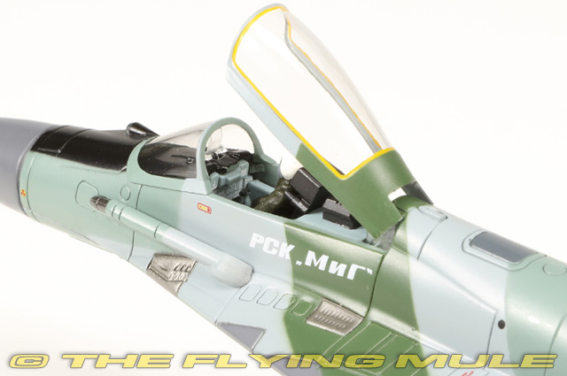 Hobby Master 1:72 MiG-29SMT Fulcrum-E Russian Air Force Black 777