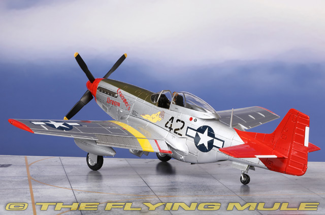 Hobby Master 1:48 P-51D Mustang USAAF 332nd FG, 301st FS Tuskegee