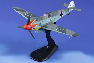 Premium Hobbies P-51B & Bf109 G-6 European Theater 1:72 Plastic Model Airplane Kit Twin Pack 138V
