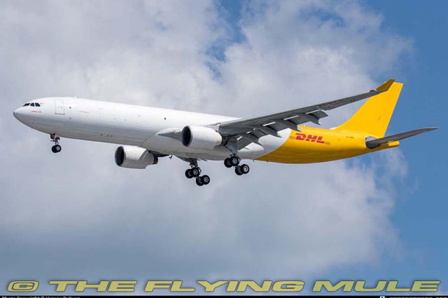 JC Wings 1:400 XX4427 Air Hong Kong DHL Cargo Plane Airbus A330-300 Diecast Aircarft Model Reg#EI-HEB 