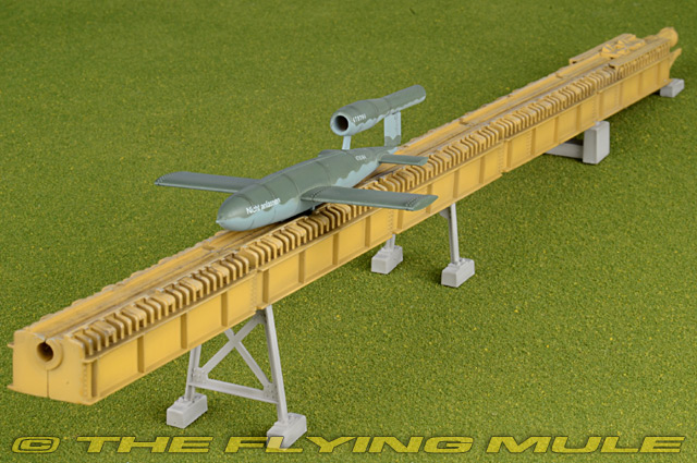 Modelcollect 1:72 German V-1 Flying Buzz Bomb and Launching Ramp 1945 #AS72105 