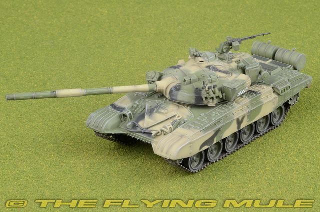 Modelcollect AS72119,Soviet Army T-72B Main battle tank 1980s  1:72