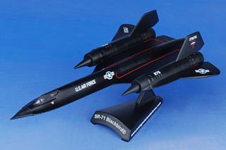 SR-71A Blackbird Diecast Model, USAF 9th SRW, #61-7975 Black Cat, Kadena AFB